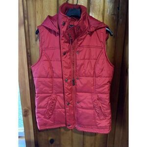 New‎ York & Company Red Quilted Puffer Vest with Hood Zip-Up Outerwear Size M